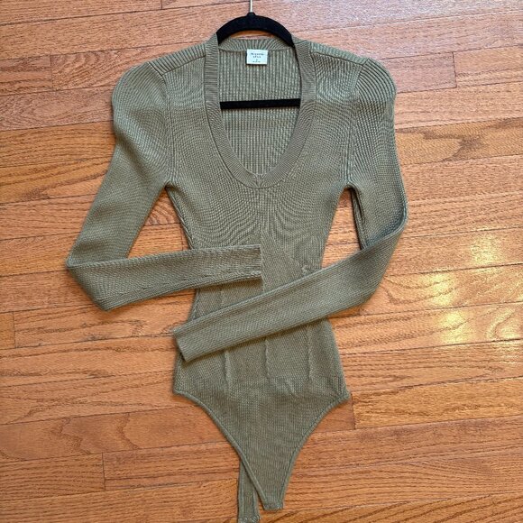 Abercrombie Ribbed Sweater Scoopneck Bodysuit - Picture 1 of 4